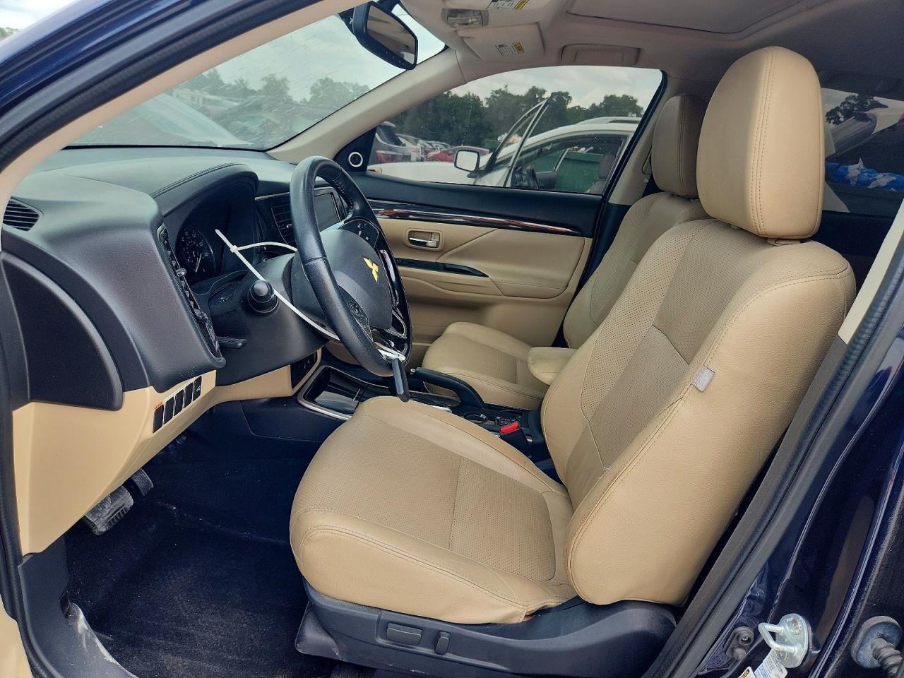 JA4AD3A39JJ001544 · 2018 MITSUBISHI OUTLANDER · 7/13