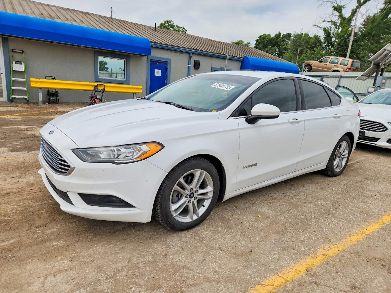 3FA6P0LU6JR139173 · 2018 FORD FUSION