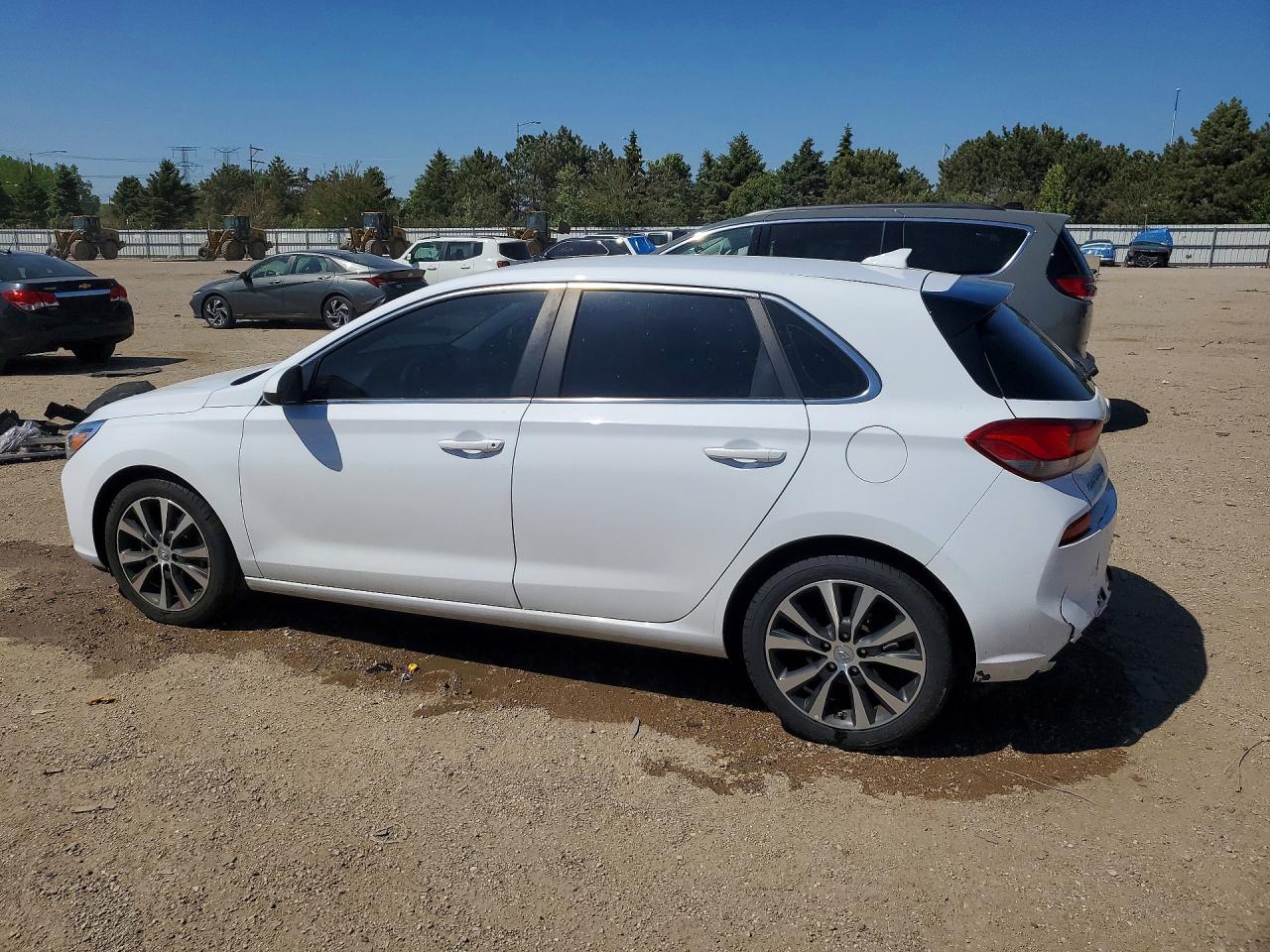 KMHH35LE0KU094970 · 2019 HYUNDAI ELANTRA GT · 2/12