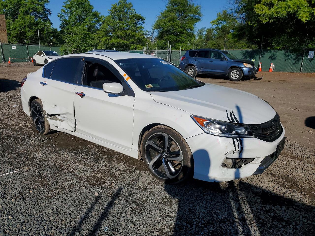 1HGCR2F16HA302995 · 2017 HONDA ACCORD · 4/12