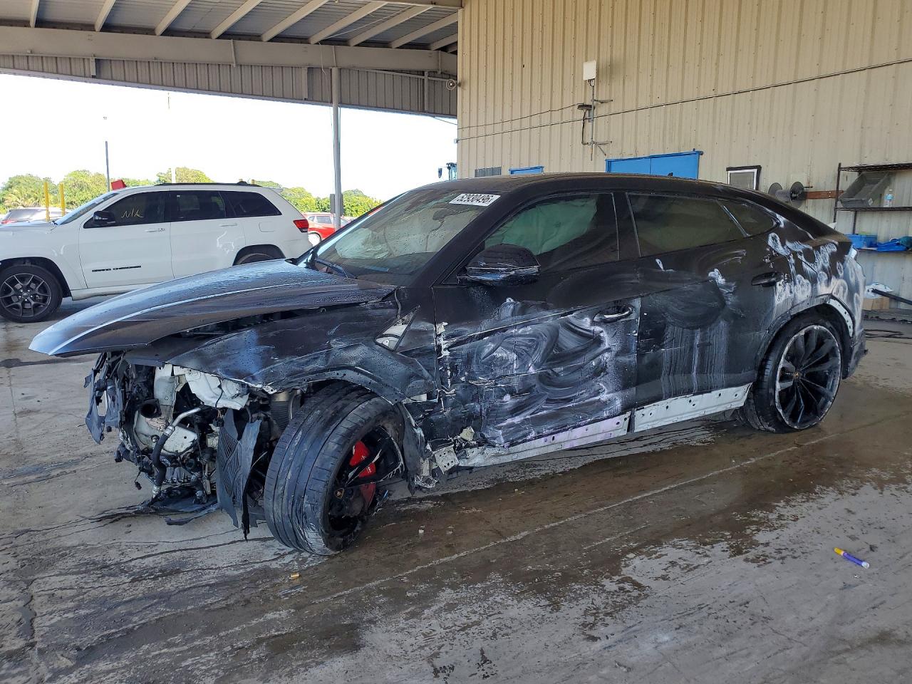 ZPBCA1ZL6KLA04481 · 2019 LAMBORGHINI URUS