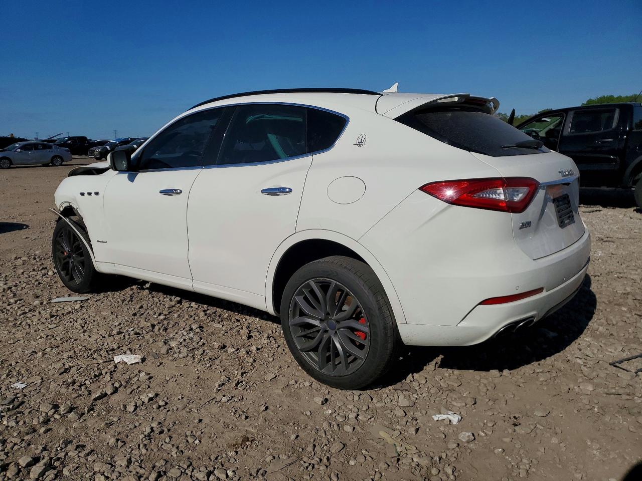 ZN661YUS8JX292005 · 2018 MASERATI LEVANTE · 2/13