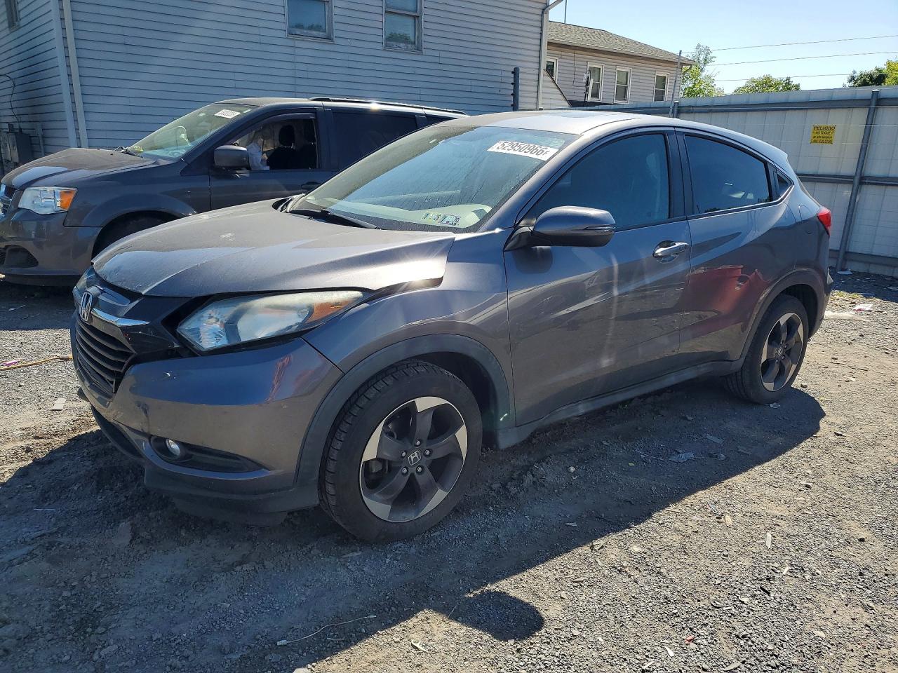 3CZRU6H58JG717364 · 2018 HONDA HR-V