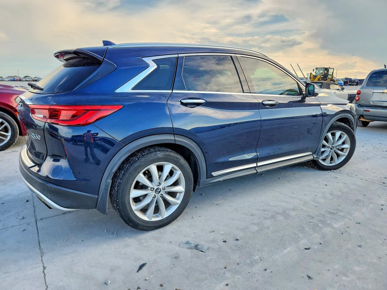 3PCAJ5M18KF108114 · 2019 INFINITI QX50 · 3/13