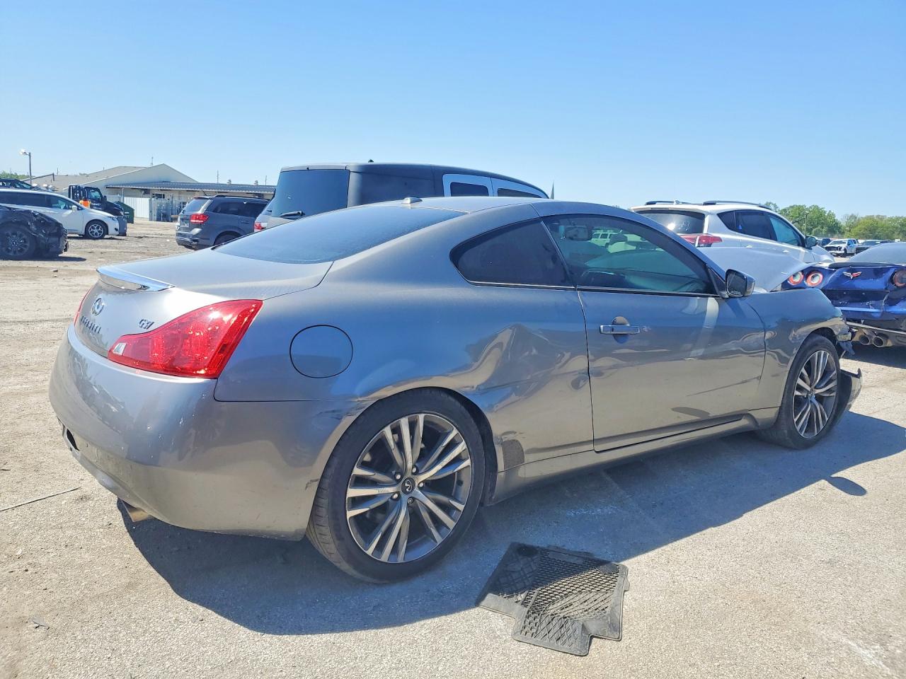JNKCV64E89M606769 · 2009 INFINITI G37 COUPE · 3/12