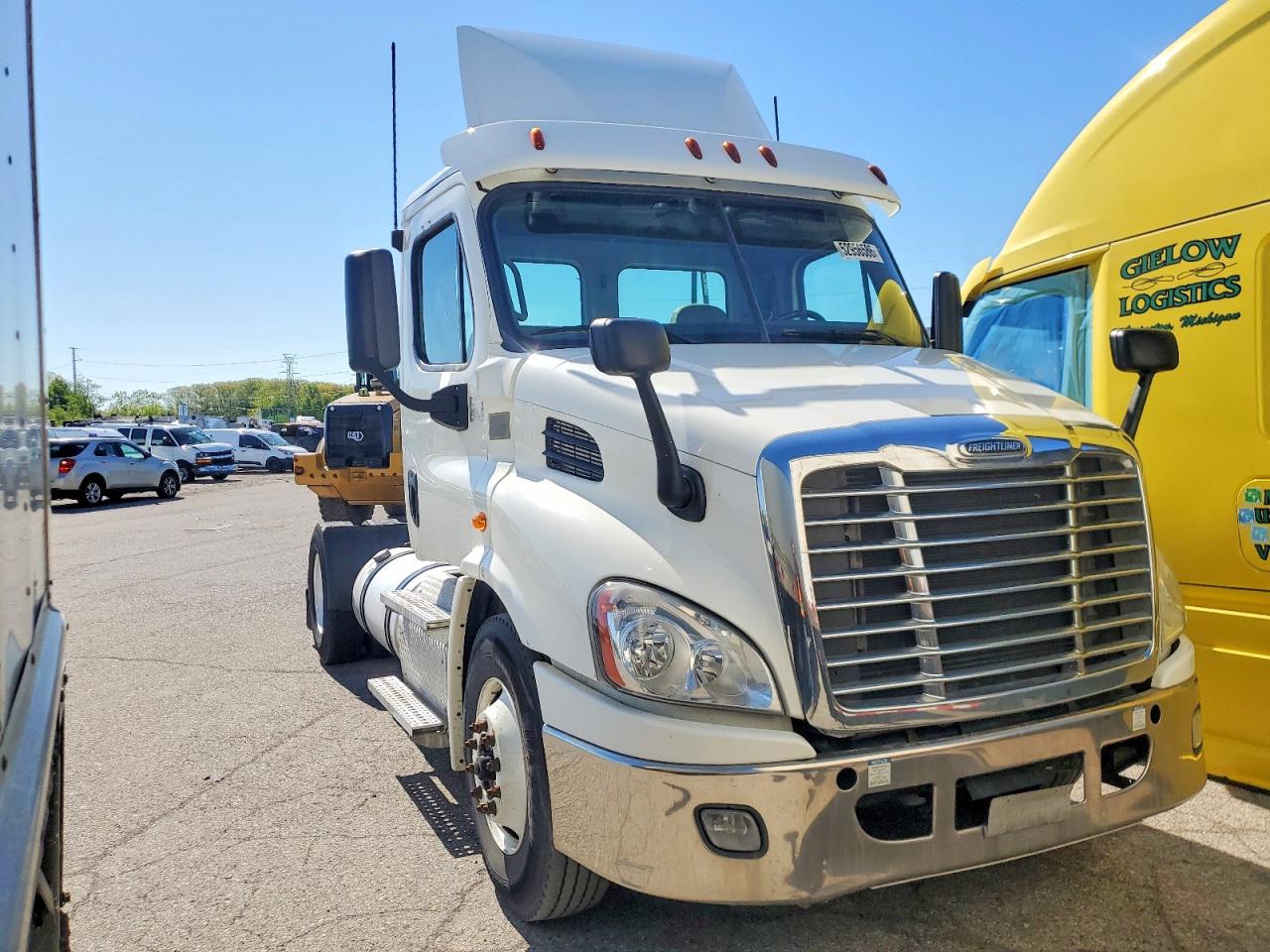 2019 FREIGHTLINER CASCADIA 113