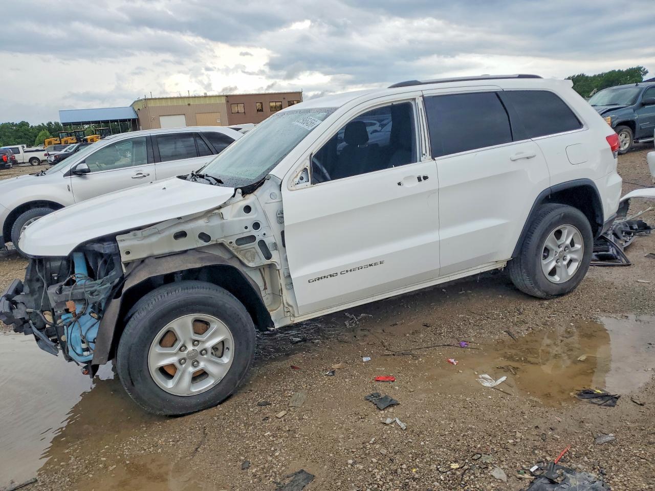 1C4RJFAG3FC945843 · 2015 JEEP GRAND CHEROKEE