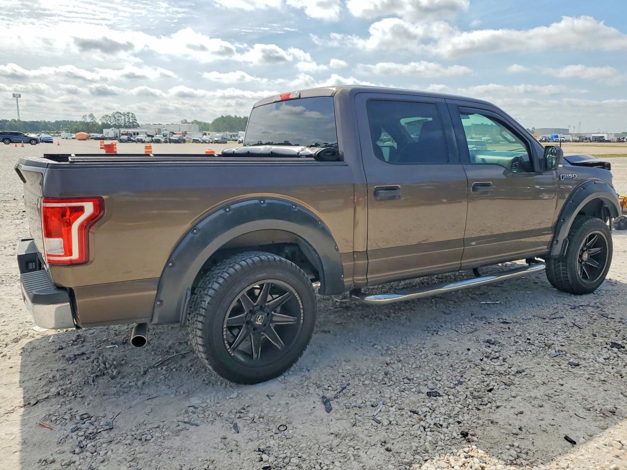 1FTEW1C82FKE71236 · 2015 FORD F150 · 3/13