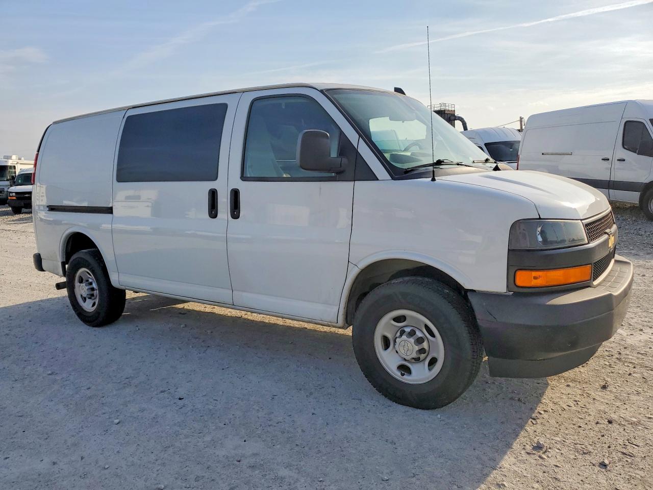 1GCWGAFP2K1367866 · 2019 CHEVROLET EXPRESS G2500 · 4/12