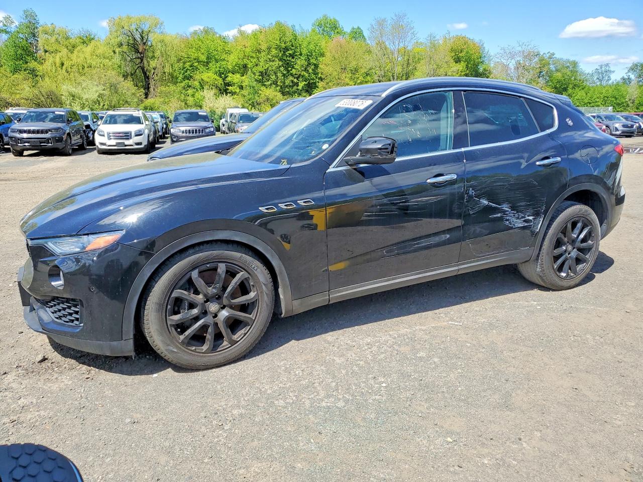 ZN661YUA2JX301305 · 2018 MASERATI LEVANTE