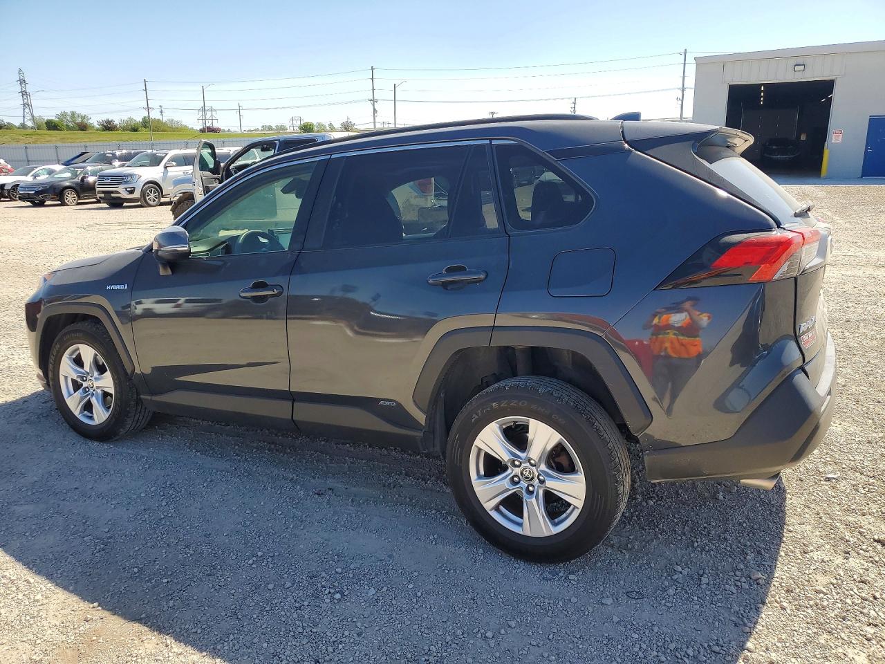JTMR6RFV7LD001740 · 2020 TOYOTA RAV4 HYBRID · 2/14