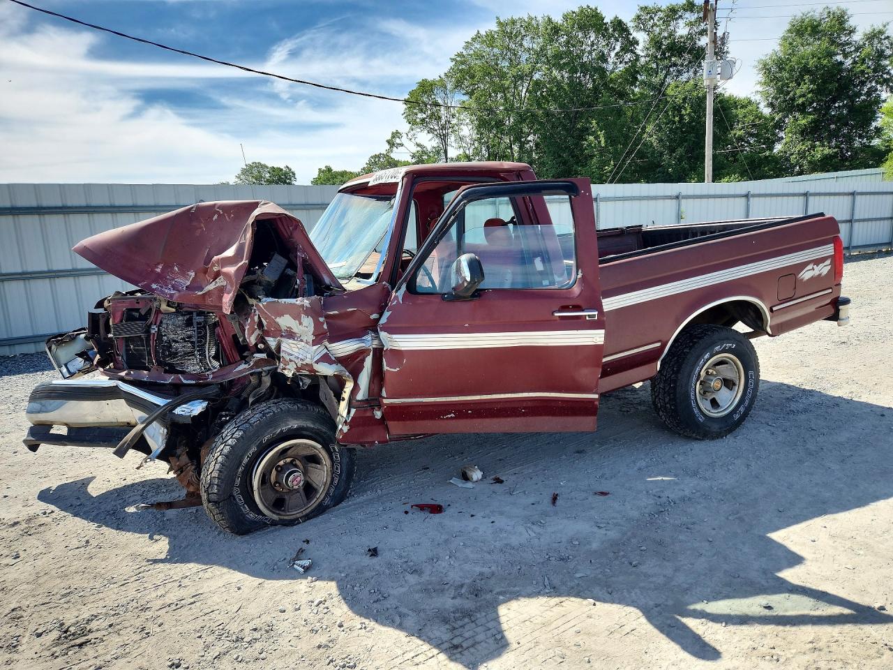 1FTEF14NXNNA98996 · 1992 FORD F150