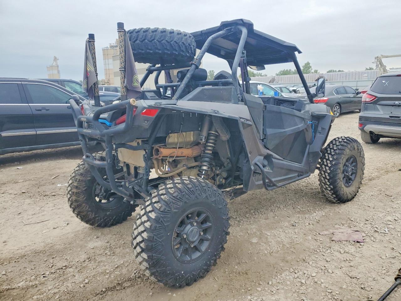 3NSVDE924KF787355 · 2019 POLARIS RZR · 4/10
