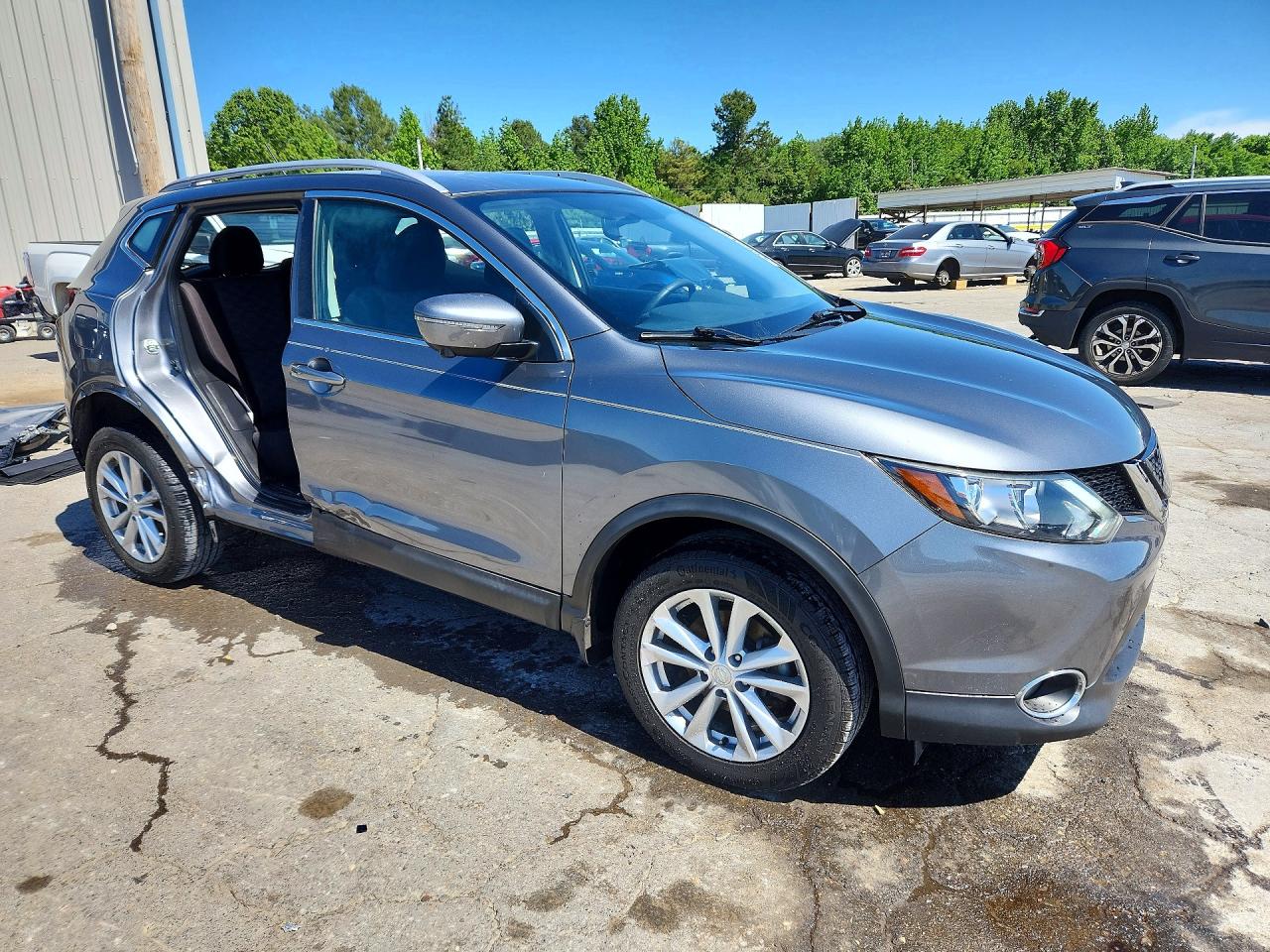 JN1BJ1CP0JW186466 · 2018 NISSAN ROGUE SPORT · 4/14