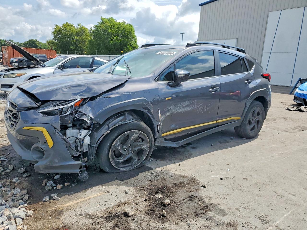 4S4GUHF66R3711108 · 2024 SUBARU CROSSTREK