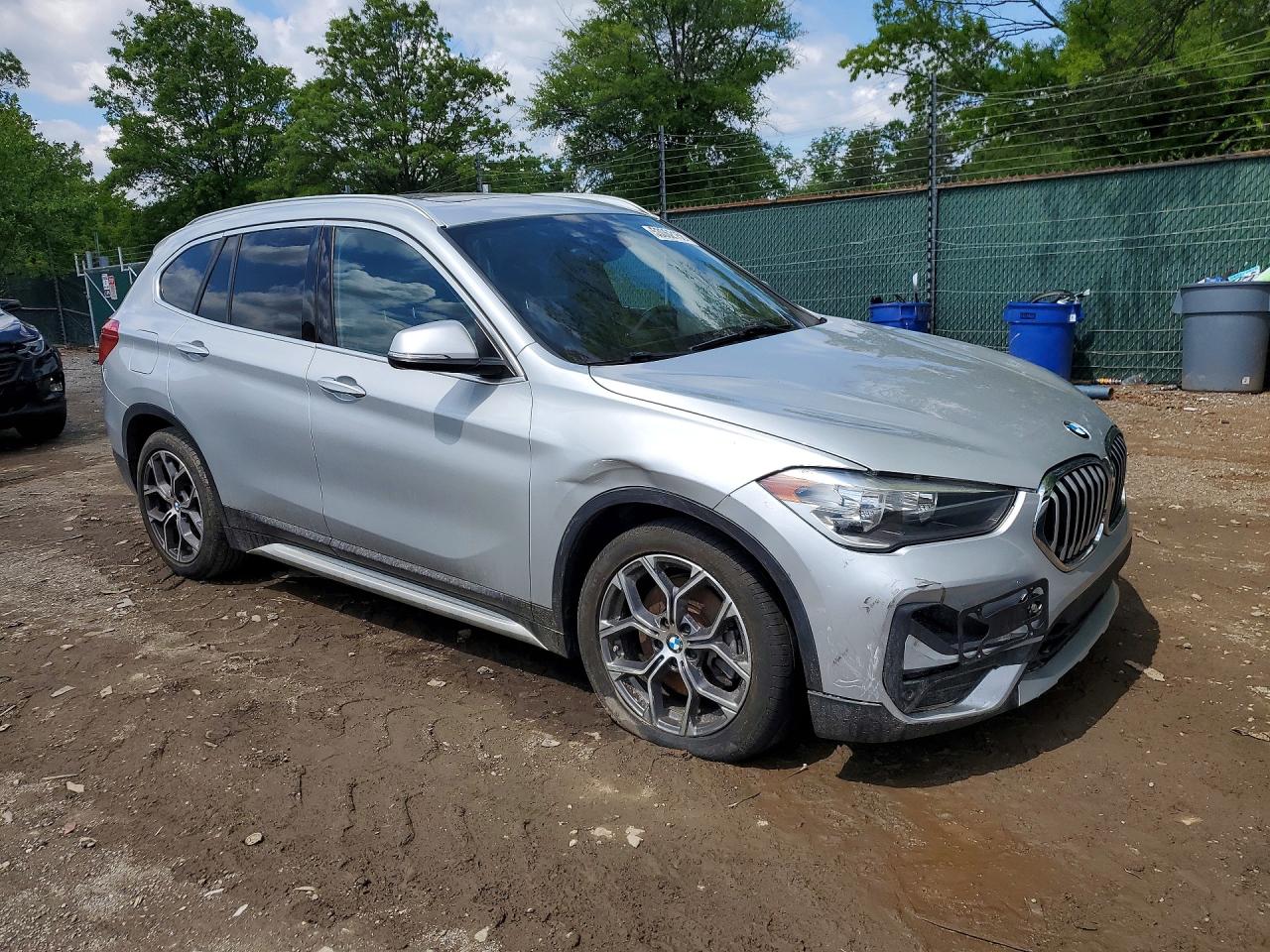 WBXJG7C03L5P72085 · 2020 BMW X1 · 4/12