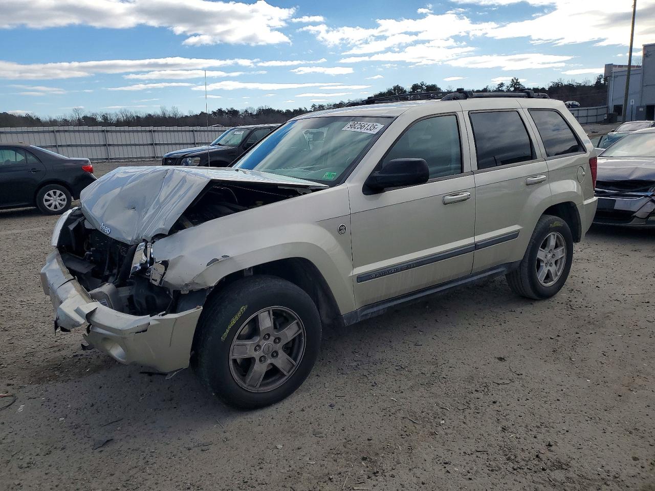 1J8HR48P77C555336 · 2007 JEEP GRAND CHEROKEE