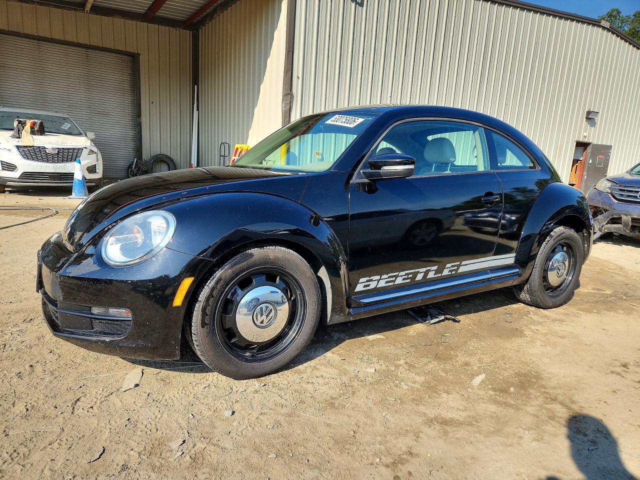 3VWJP7AT5DM685288 · 2013 VOLKSWAGEN BEETLE