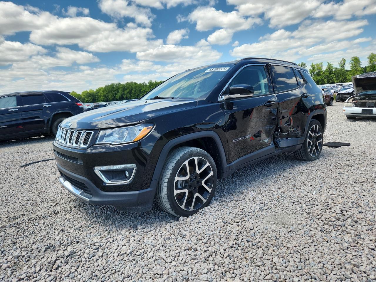 3C4NJCCB9JT411354 · 2018 JEEP COMPASS