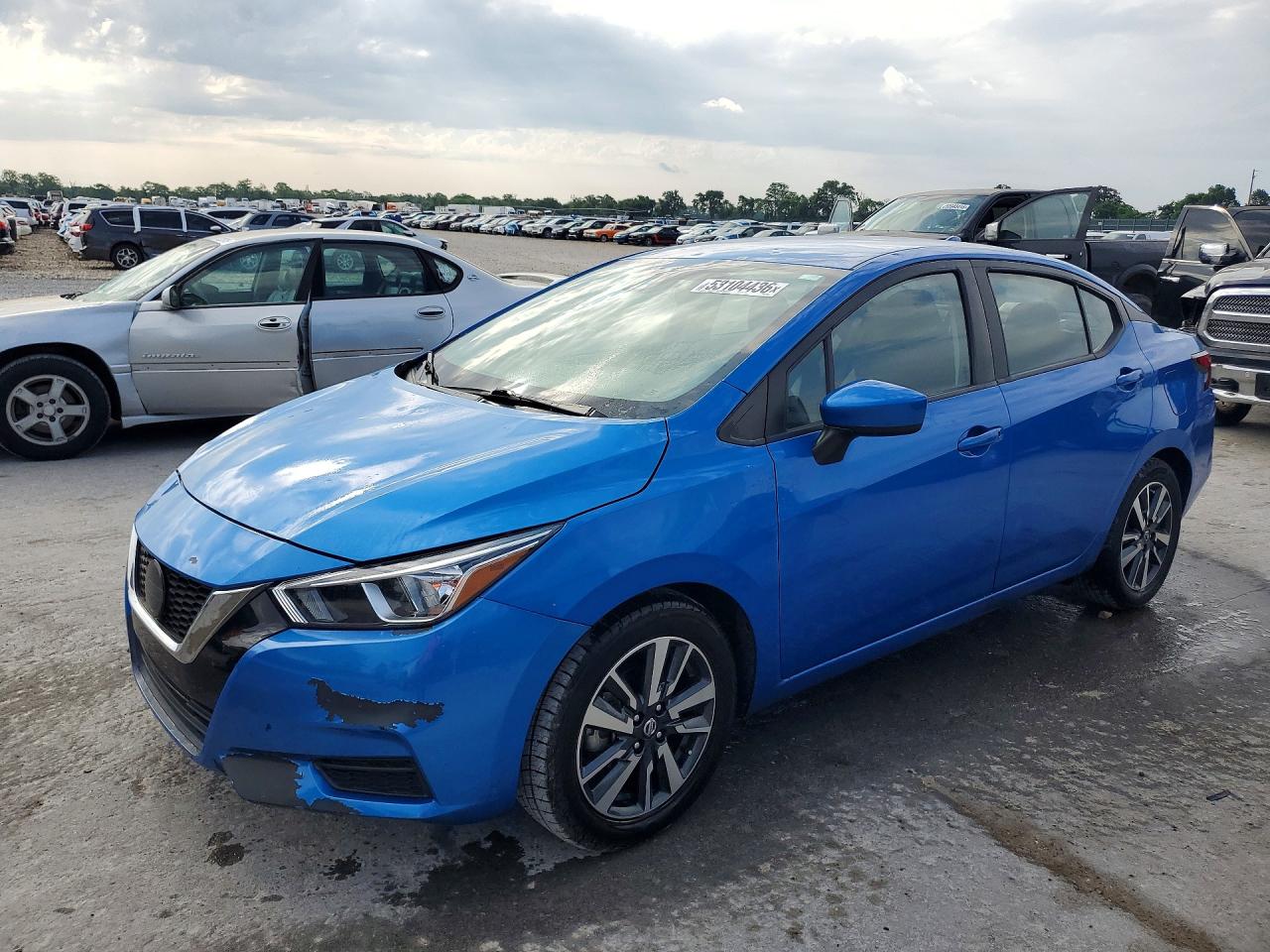 2022 NISSAN VERSA