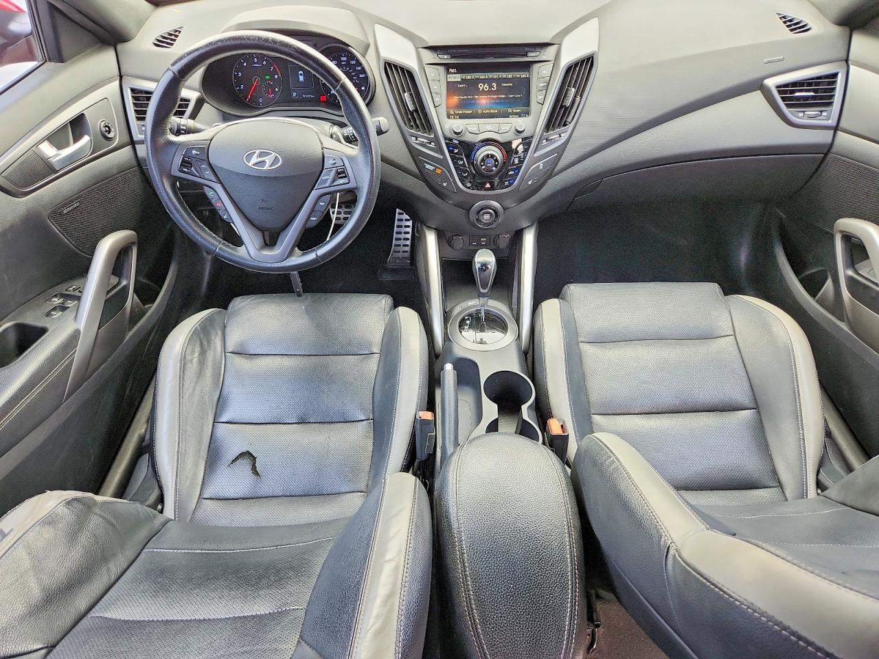 KMHTC6AE9GU273325 · 2016 HYUNDAI VELOSTER · 8/12
