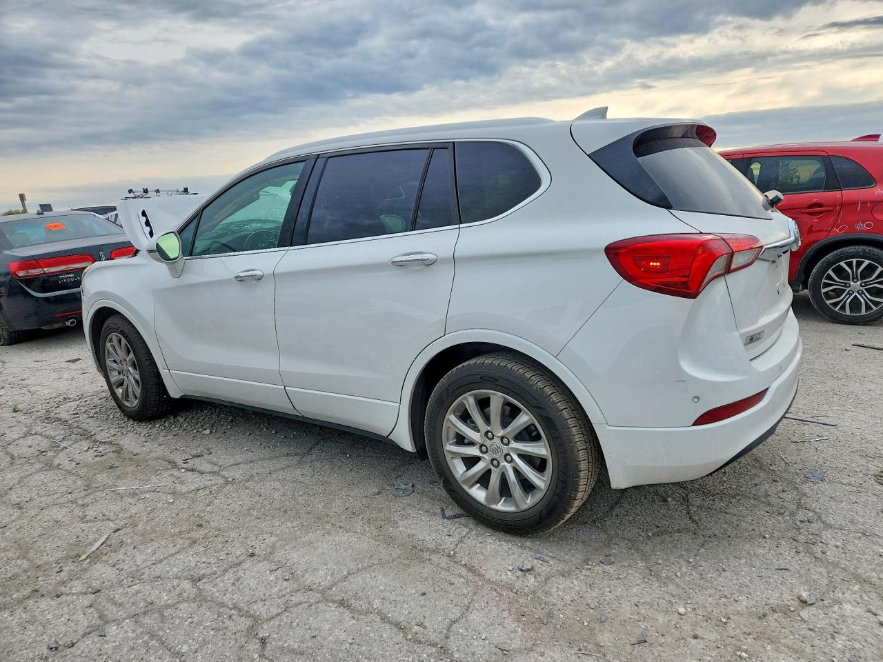 LRBFXCSA8KD004322 · 2019 BUICK ENVISION · 2/13