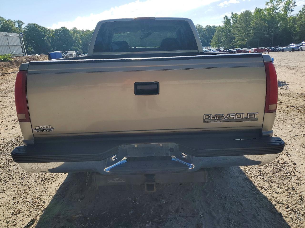 2GCEK19R1W1210224 · 1998 CHEVROLET GMT-400 · 6/12