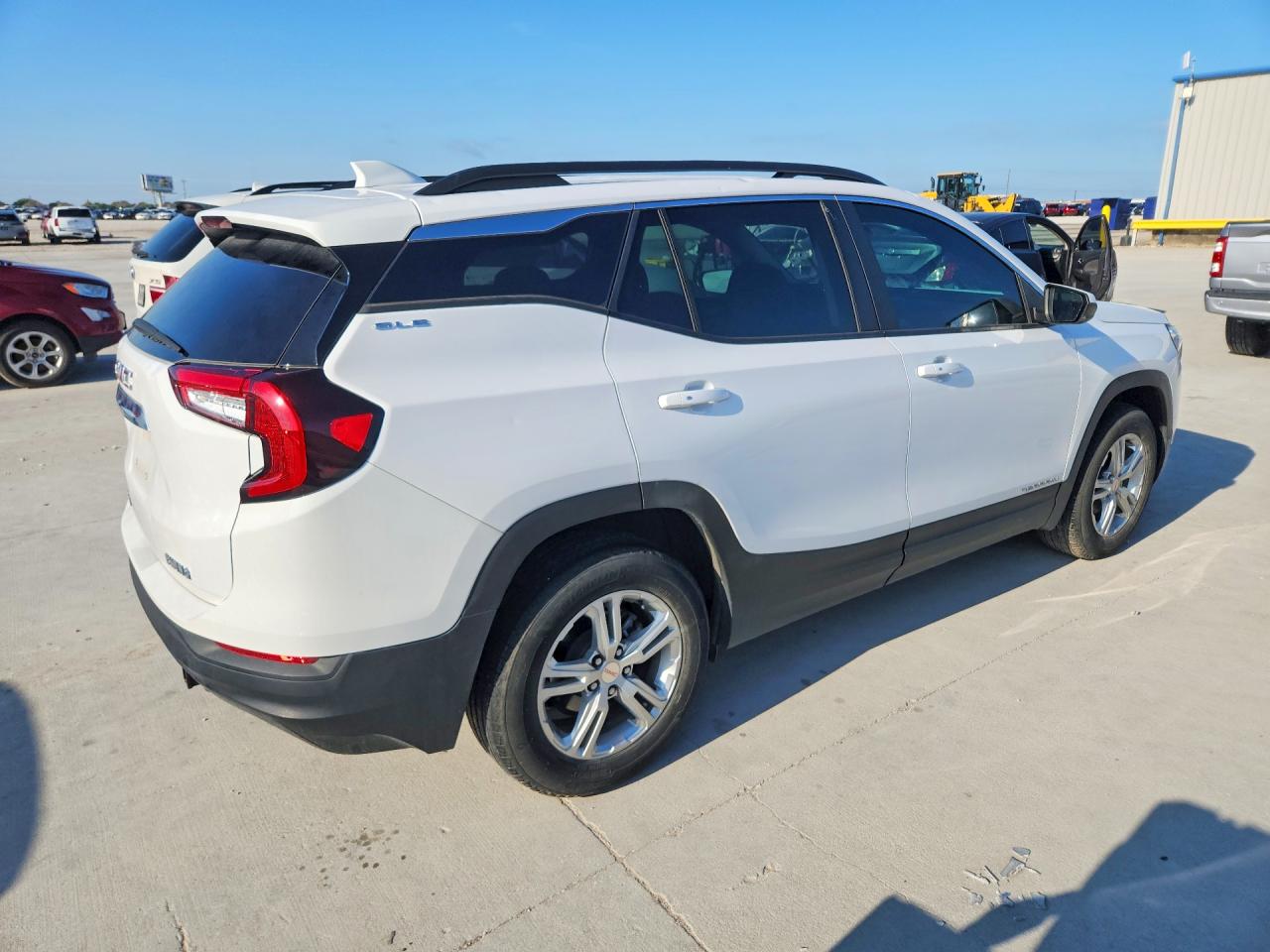 3GKALMEG3RL319812 · 2024 GMC TERRAIN · 3/13