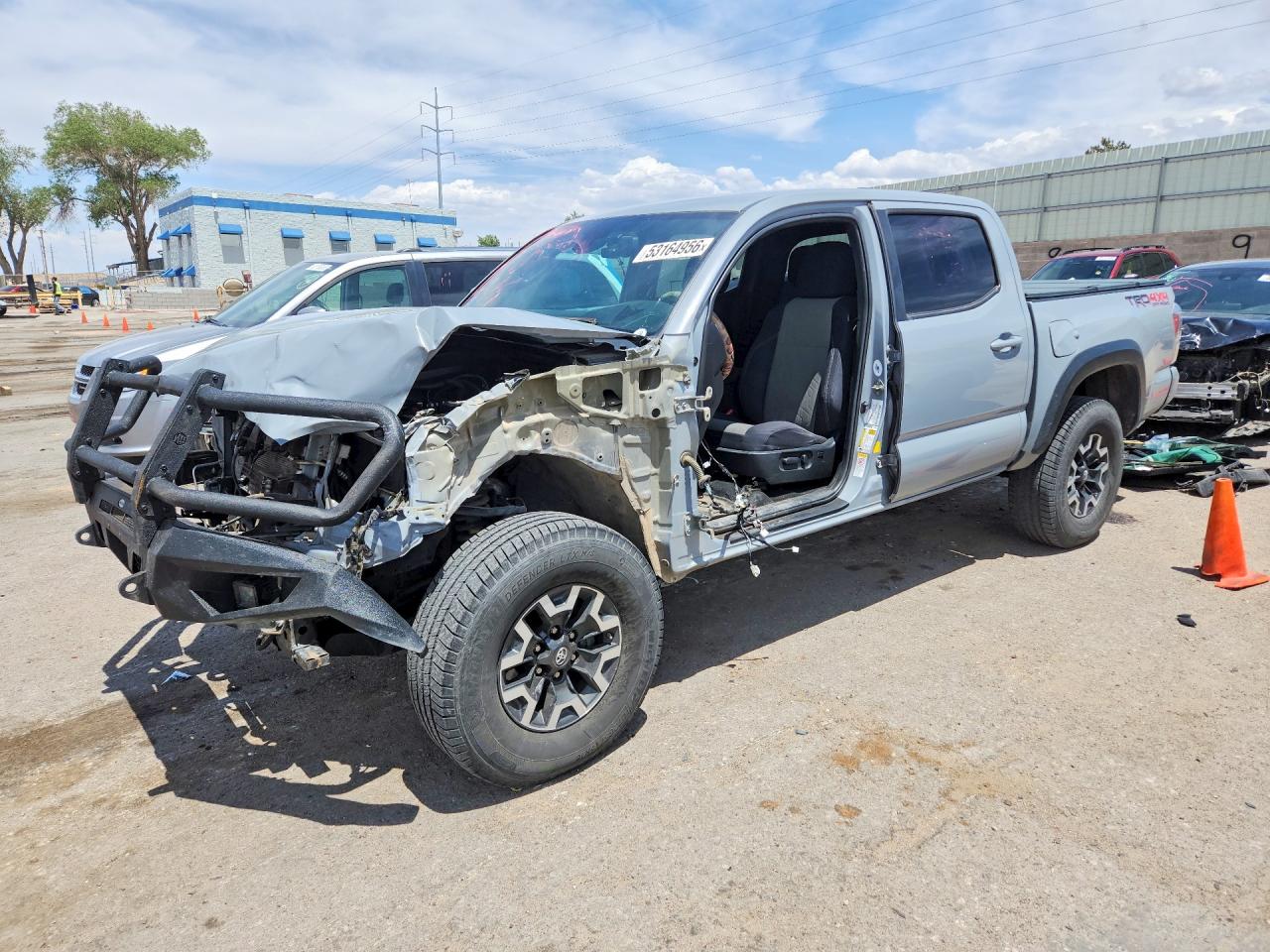 3TMCZ5AN7LM320475 · 2020 TOYOTA TACOMA