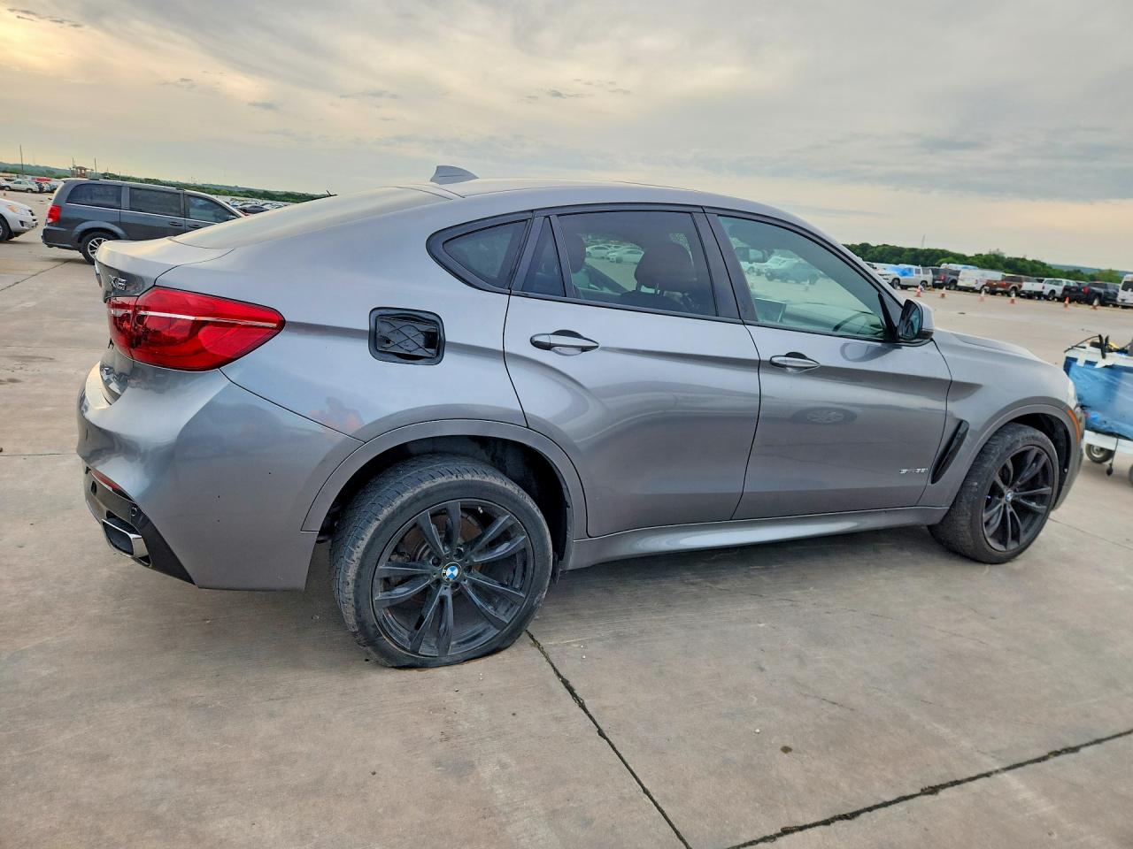 5UXKU0C59K0S97436 · 2019 BMW X6 · 3/12