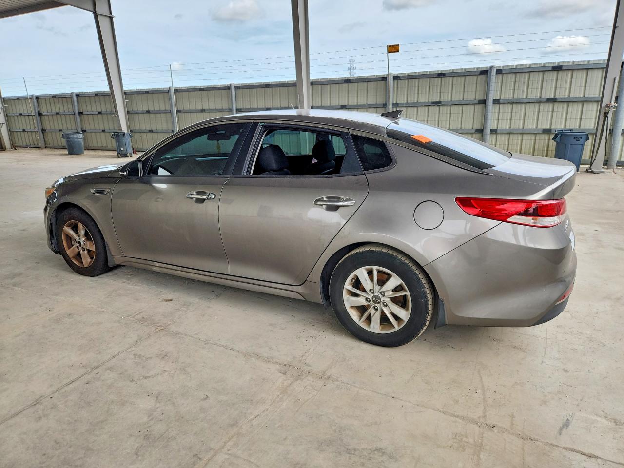 5XXGT4L39HG175490 · 2017 KIA OPTIMA · 2/12