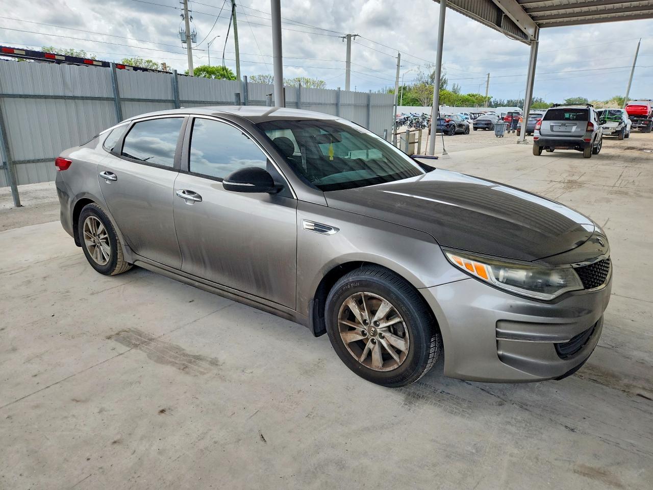5XXGT4L39HG175490 · 2017 KIA OPTIMA · 4/12