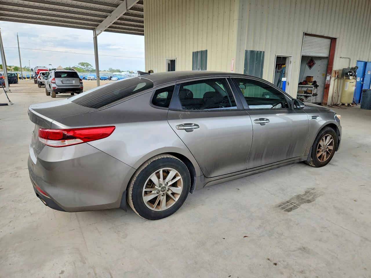 5XXGT4L39HG175490 · 2017 KIA OPTIMA · 3/12