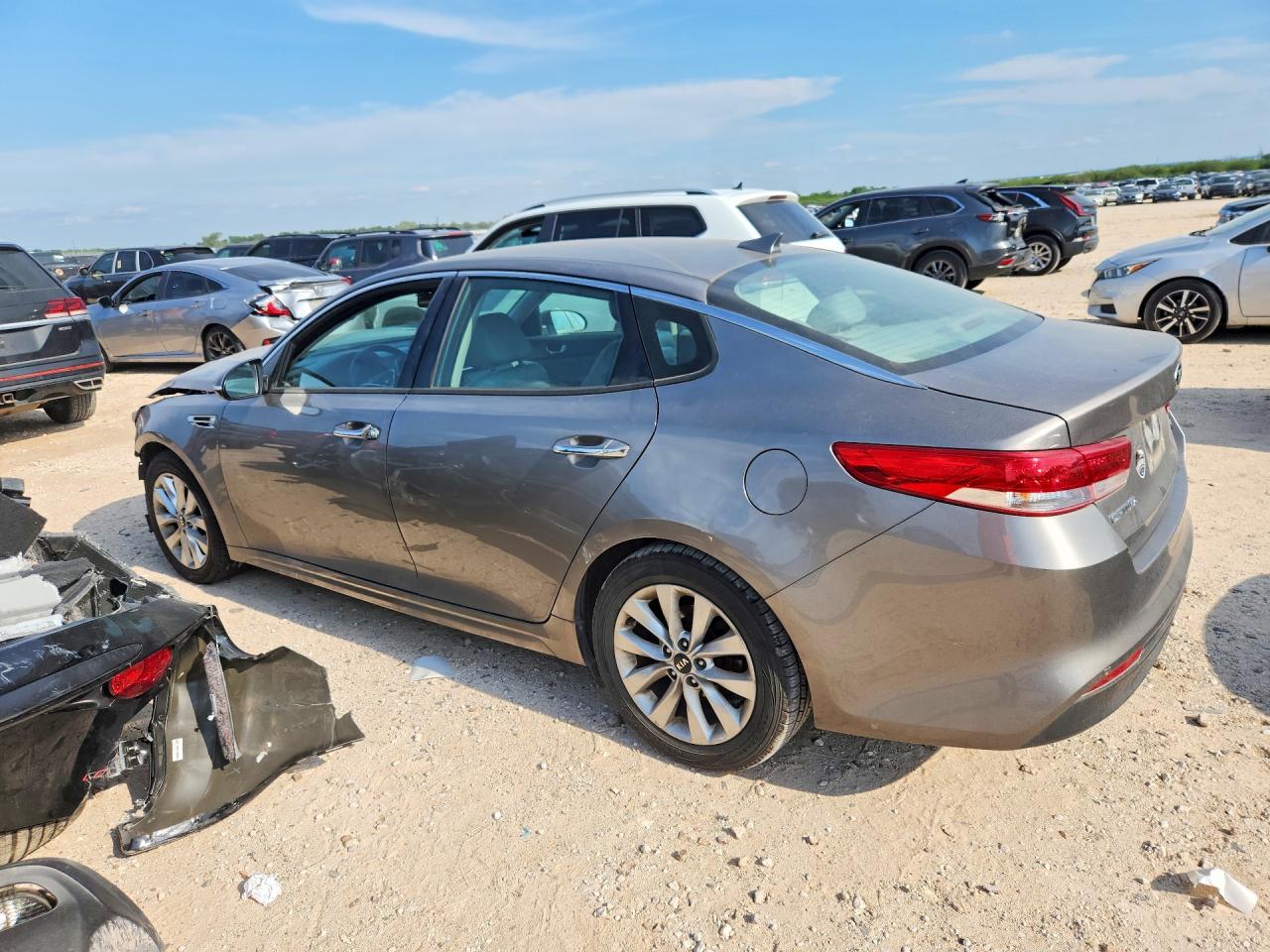 5XXGU4L37GG063301 · 2016 KIA OPTIMA · 2/12