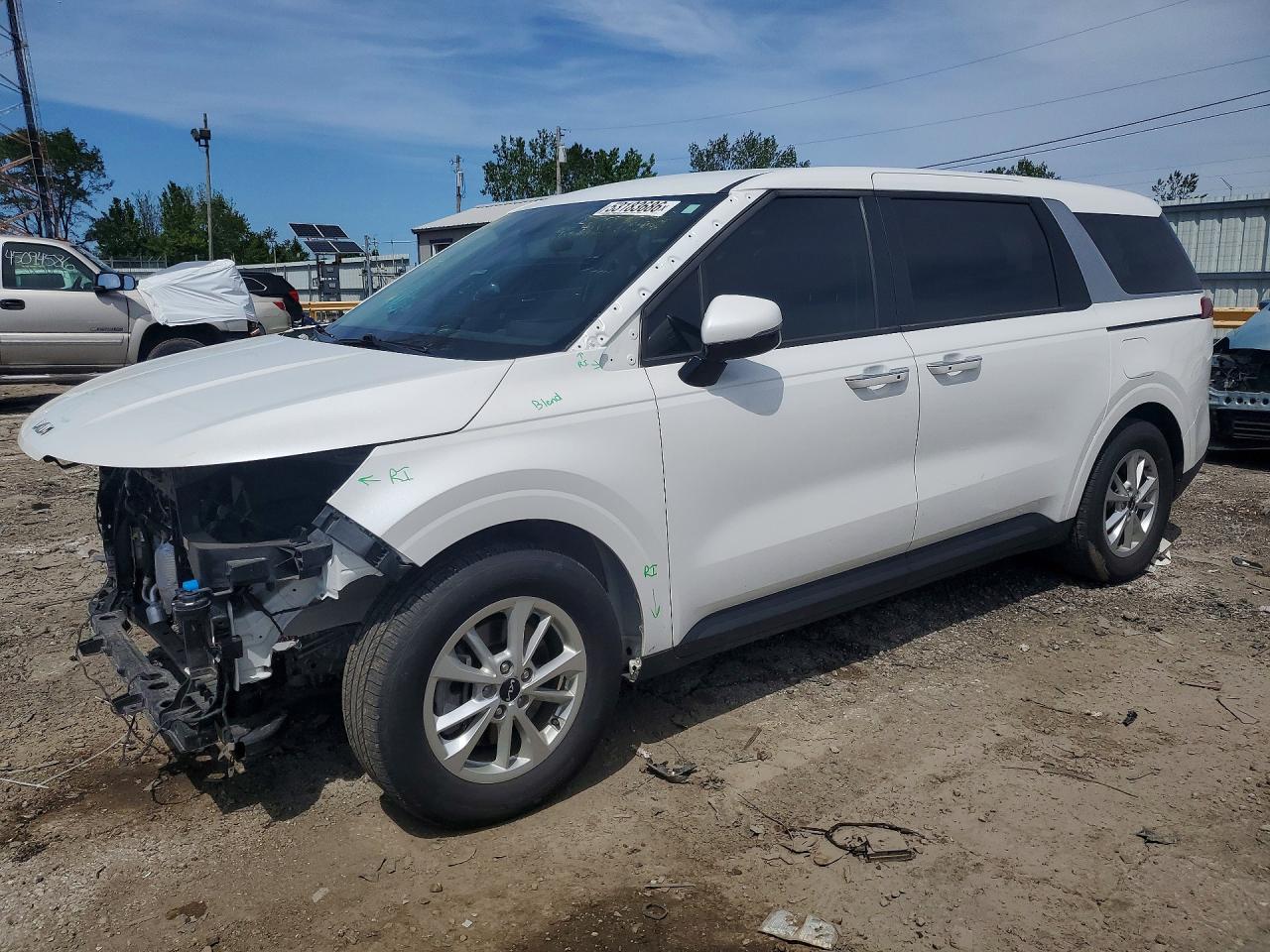 KNDNB4H31P6260145 · 2023 KIA CARNIVAL