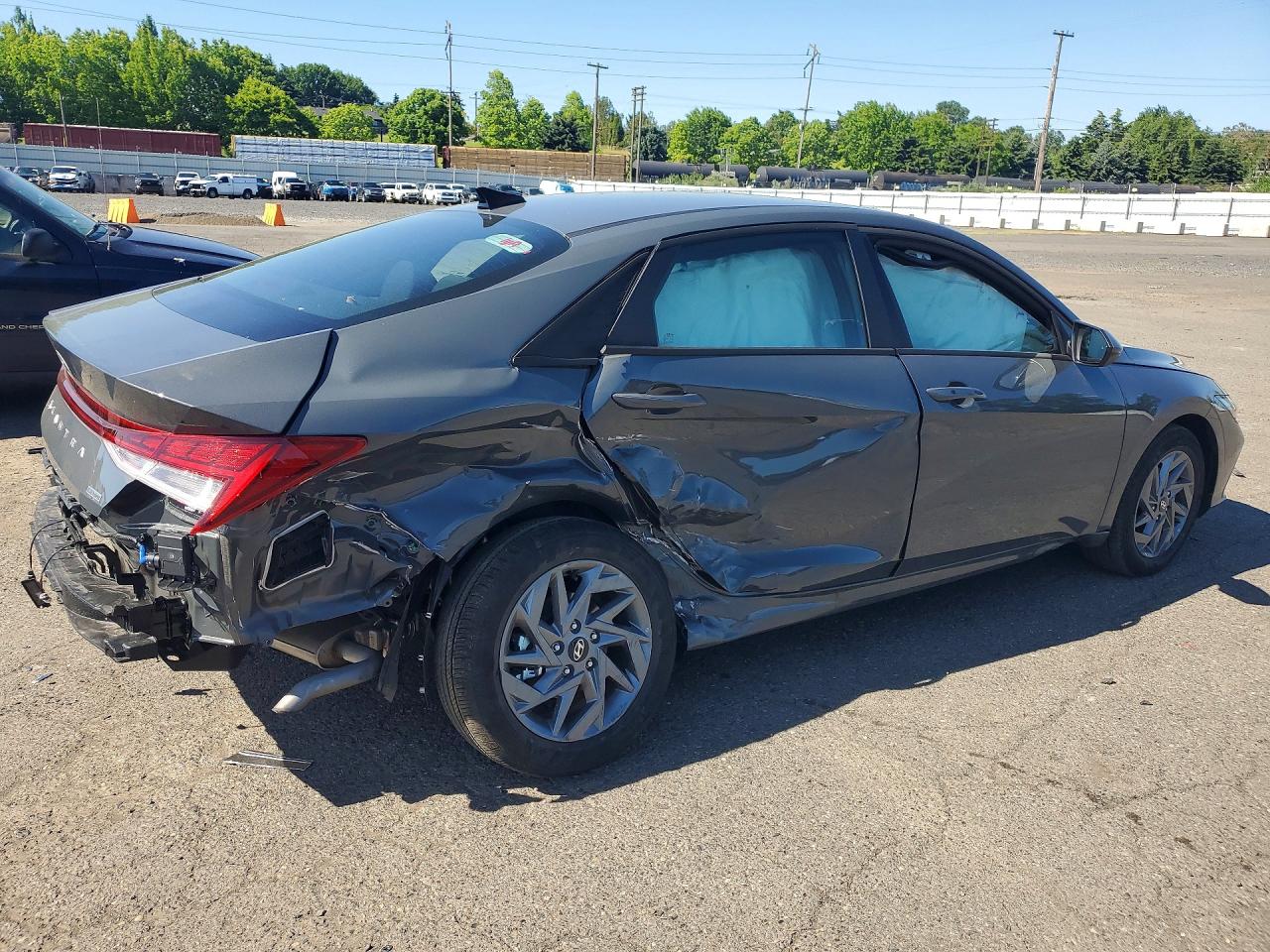 KMHLM4DJ8TU187282 · 2026 HYUNDAI ELANTRA HYBRID · 3/13