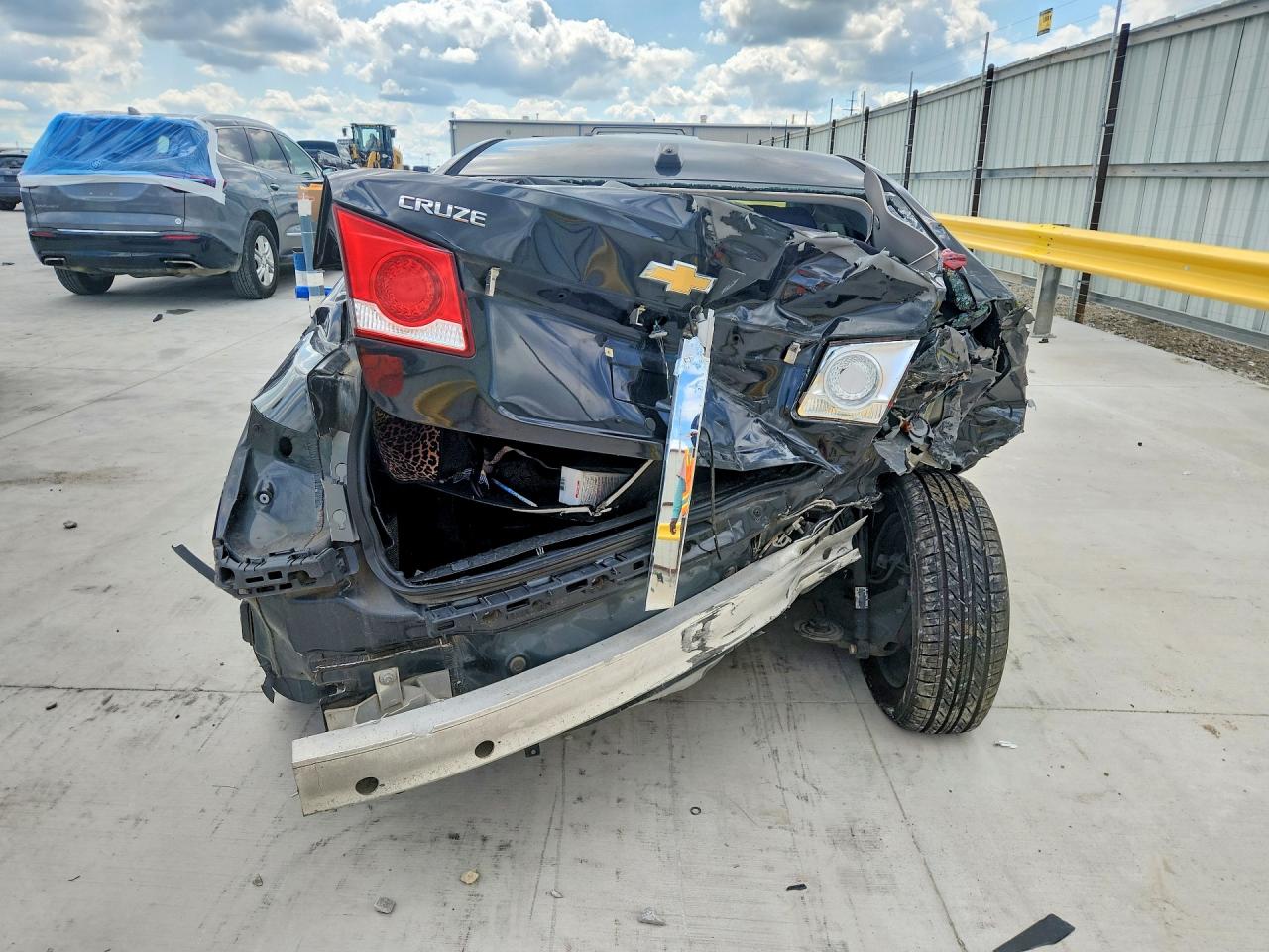 1G1PC5SG2G7183487 · 2016 CHEVROLET CRUZE LIMITED · 6/12