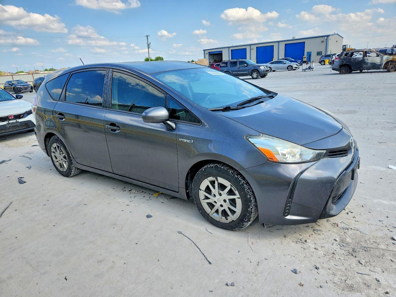 JTDZN3EU1FJ036188 · 2015 TOYOTA PRIUS V · 4/12