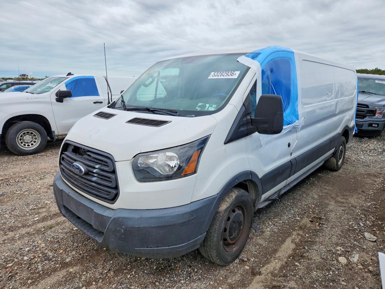 1FTNR2YM0FKA31857 · 2015 FORD TRANSIT