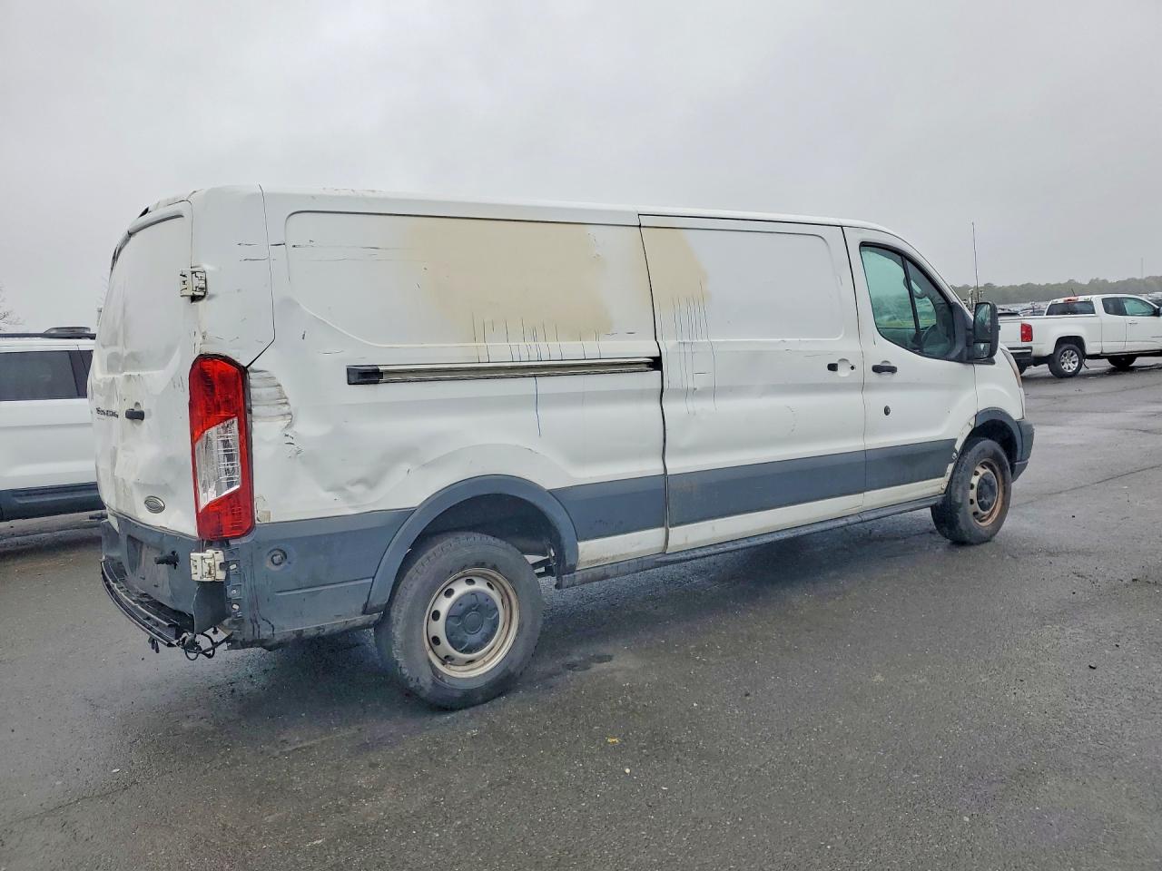 1FTNR2YM0FKA31857 · 2015 FORD TRANSIT · 3/13