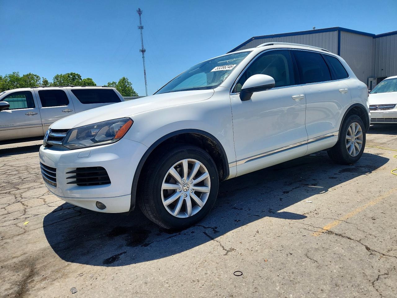 WVGEK9BPXCD008033 · 2012 VOLKSWAGEN TOUAREG