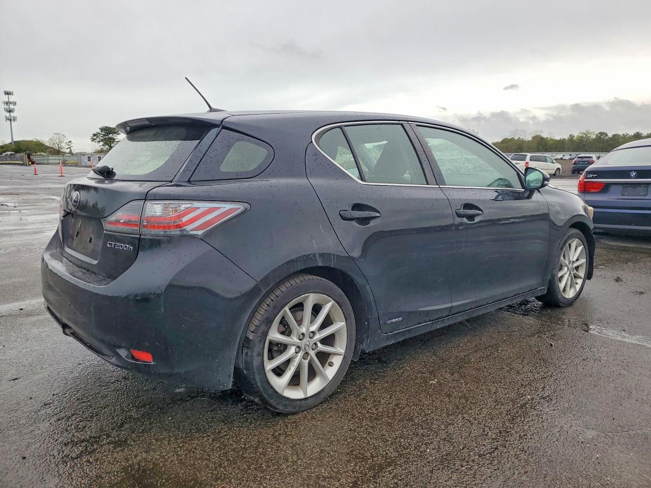 JTHKD5BH8C2101226 · 2012 LEXUS CT · 3/13