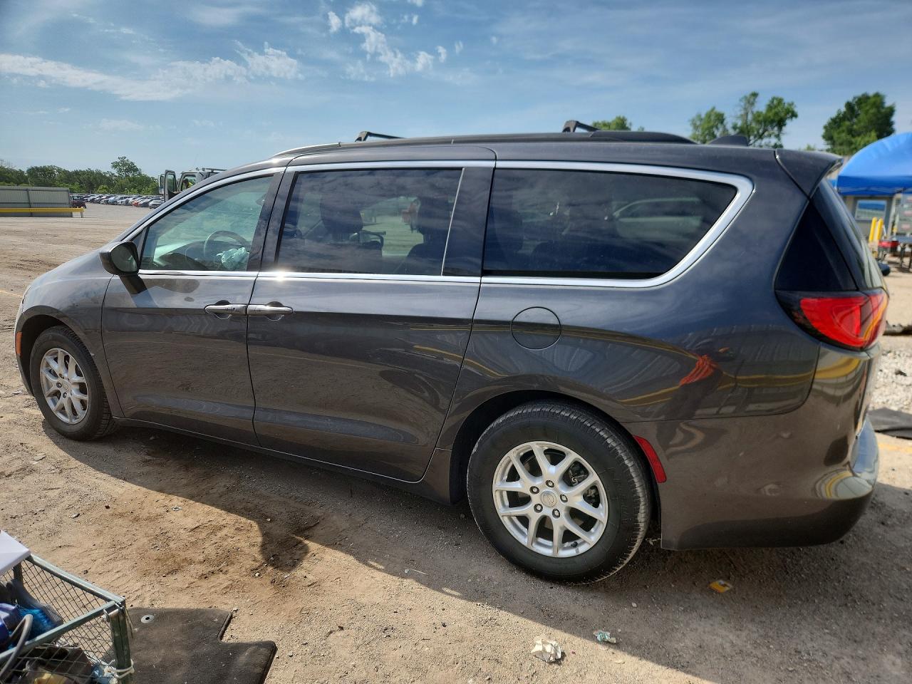 2C4RC1DG0LR264714 · 2020 CHRYSLER VOYAGER · 2/13