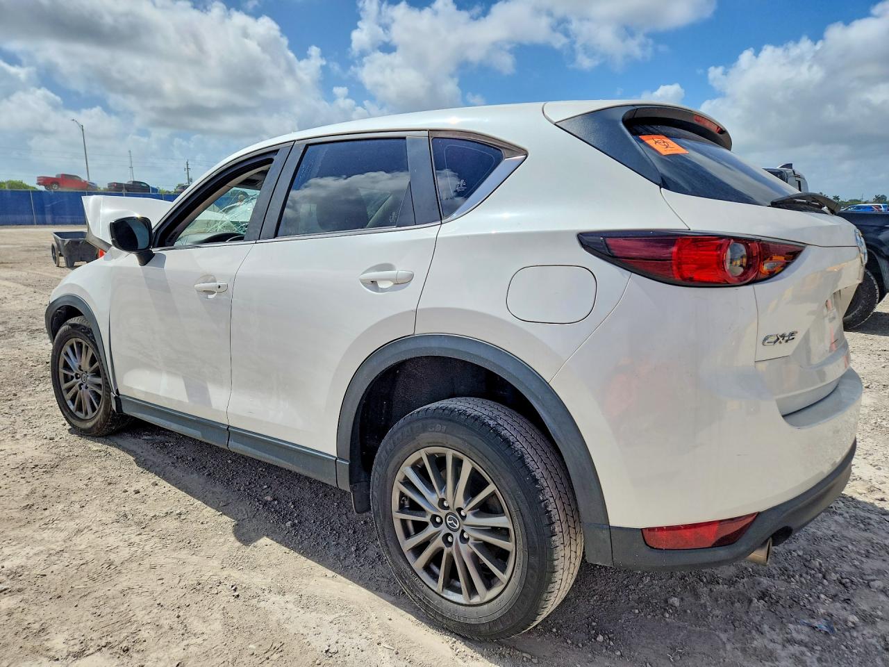 JM3KFABM9J1454988 · 2018 MAZDA CX-5 · 2/13