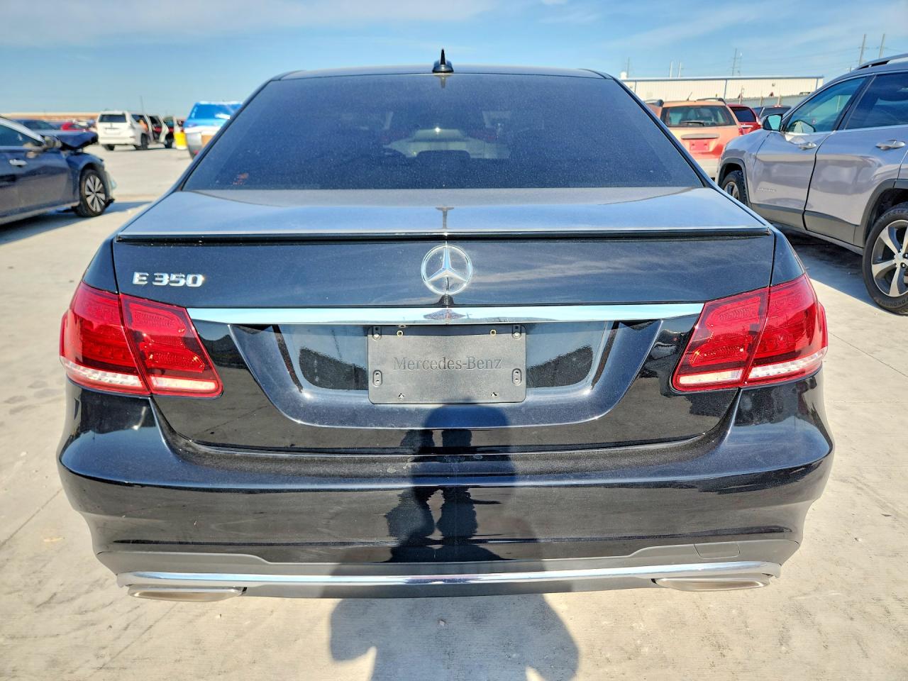 WDDHF5KB0GB236083 · 2016 MERCEDES-BENZ E · 6/12