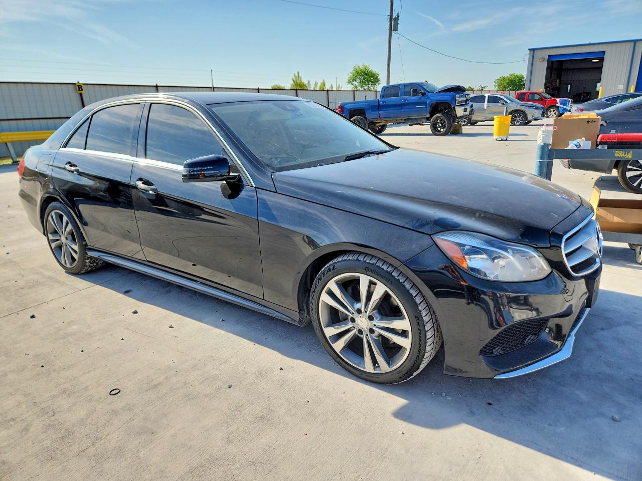 WDDHF5KB0GB236083 · 2016 MERCEDES-BENZ E · 4/12