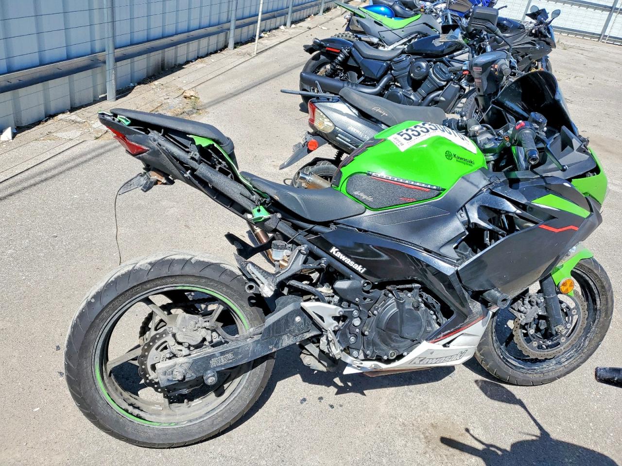 JKAEXKH19PDAN8716 · 2023 KAWASAKI EX400