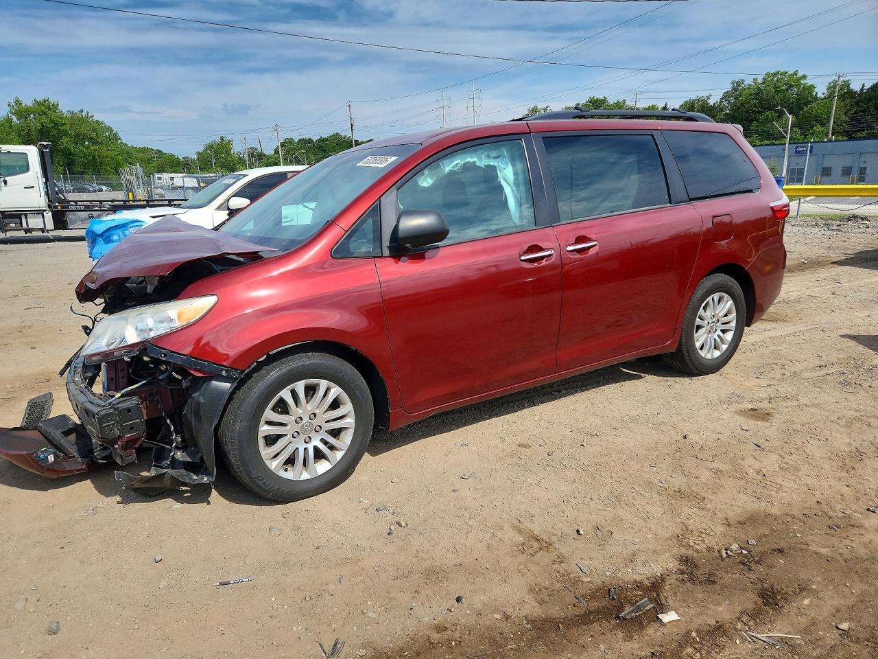 5TDYZ3DC5HS875906 · 2017 TOYOTA SIENNA
