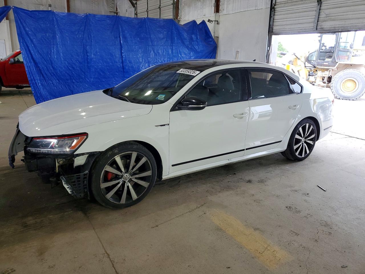 1VWJM7A33JC038619 · 2018 VOLKSWAGEN PASSAT
