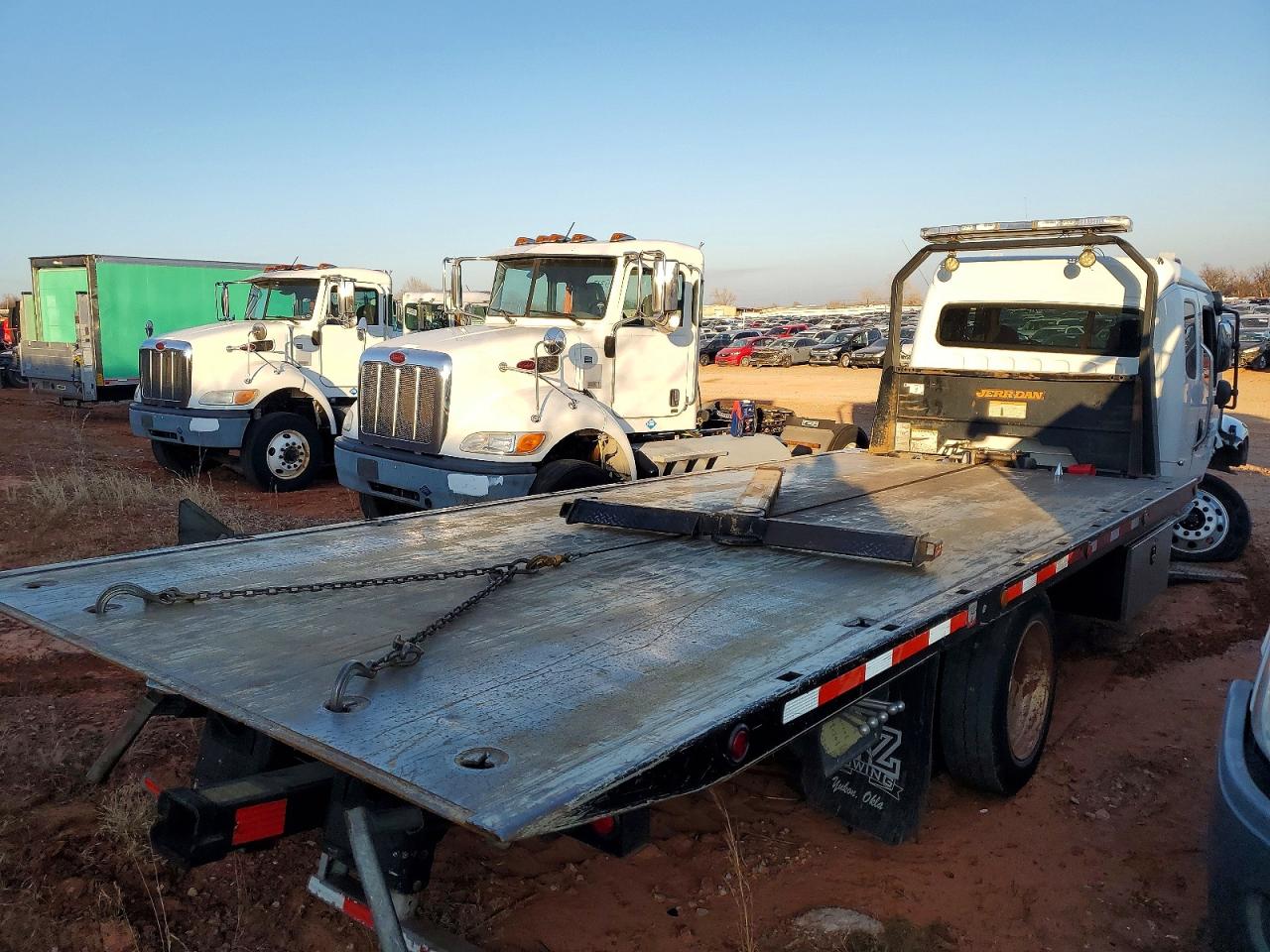 3ALACXFE0JDJX3814 · 2018 FREIGHTLINER M2 · 4/10